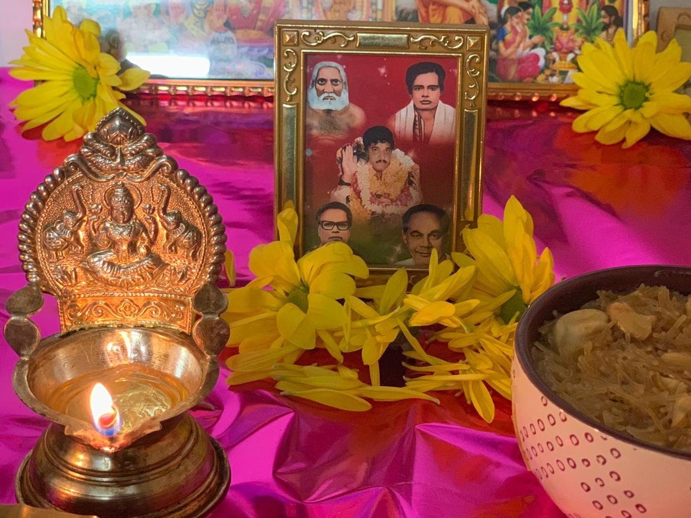 3 ఆగష్టు 2019 2019 శనివారం నాడు అమెరికాలో ఆగష్టు నెల ఆరాధనా కార్యక్రమము అంతర్జాలం లో ముత్యాల సత్యనారాయణ గారి ఇంటిలో నిర్వహించబడినది.