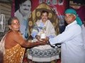 17-11-18 న శనివారం సాయంత్రం తూర్పుగోదావరి జిల్లా తుని పట్టణంలో స్థానిక శ్రీ విశ్వ విజ్ఞాన విద్యా ఆధ్యాత్మిక పీఠము(చతుర్ద పీఠాధిపతి శ్రీ కహేన్ షా వలీ దర్గా) ఆశ్రమ ప్రాంగణంలో పీఠాధిపతి డా.ఉమర్ ఆలీషా స్వామి సభా దృశ్యాలు