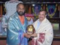 Memnto to Mr Swamy Vijayananda