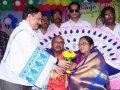 29 జూన్ 2019 శనివారం మధ్యాహ్నం పశ్చిమ గోదావరి జిల్లా పెంటపాడు మండలం అల్లంపురం గ్రామంలో స్థానిక జిల్లా పరిషత్ ఉన్నత పాఠశాలలో ప్రధానోపాధ్యాయులు గా పదవీ విరమణ చేయుచున్న శ్రీ కాసా వీర కోట మారియ్య దంపతులను సన్మానించిన పీఠాధిపతి  డాక్టర్ ఉమర్ అలీషా స్వామి గారు. ఈ కార్యక్రమము లో సభ్యులు మరియు సభ్యేతరులు పాల్గొన్నారు.