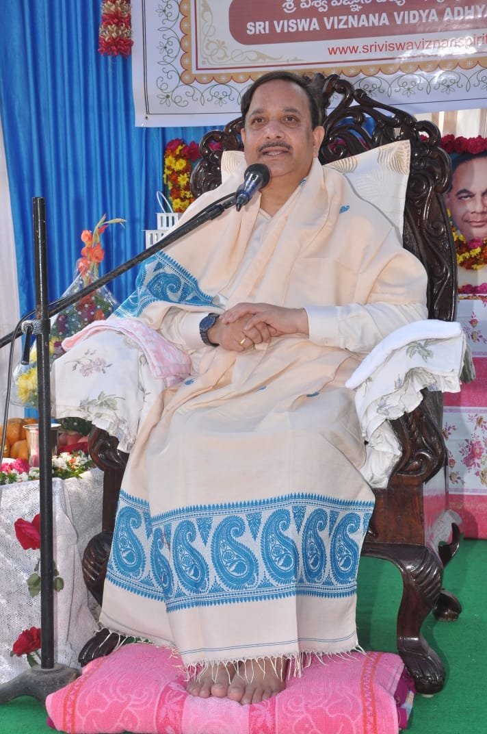 Speech by Sathguru Dr. Umar Alisha 9th Peethadhipathi Sri Viswa Viznana Vidhya Aadhyatmika Peetham, pithapuram at Bheemili asramam on 25-12-2018.