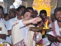 Sathguru Dr.Umar Alisha offering Harathi after special prayer  at VIP ghat ( Saraswathi ghat) , Rajahmundry on 25th day of Godavari Pushkaralu.