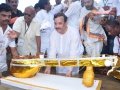 Sathguru Dr.Umar Alisha at Saraswathi ghat, Rajahmundry on 12th day of Godavari Pushkaralu