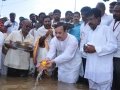 Sathguru Dr.Umar Alisha at Saraswathi ghat, Rajahmundry on 12th day of Godavari Pushkaralu