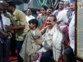 కాకినాడ దిగుమర్తివారి వీధిలో శ్రీ శ్రీ శ్రీ లక్ష్మీ గణపతి ఆలయ కమిటీ వారు 14-9-18 శుక్రవారం రాత్రి శ్రీ విశ్వ విజ్ఞాన విద్యా ఆధ్యాత్మిక పీఠం పీఠాధిపతి డా.ఉమర్ ఆలీషా స్వామి వారిని సన్మానిస్తున్న దృశ్యాలు.