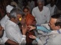 10-11-18 న పశ్చిమ గోదావరి జిల్లా పెంటపాడు మండలం వల్లూరుపల్లి  గ్రామంలో స్థానిక శ్రీ విశ్వ విజ్ఞాన విద్యా ఆధ్యాత్మిక పీఠము ఆశ్రమప్రాంగణంలో ఏర్పాటు చేసిన జ్ఞాన చైతన్య సదస్సులో పీఠాధిపతి డా ఉమర్ ఆలీషా స్వామి వారి తో స్థానిక సభ్యులు